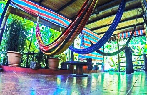 Parrita House | ECO BAMBOO JUNGLE LODGE THREE MEALS INCLUDED