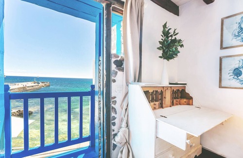 Arrieta Cottage | Eco Fishermans Cottage directly by the sea, quiet harbor/sandy beach,