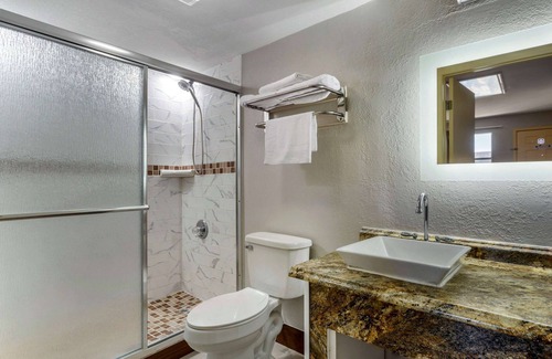 Athens Hotel | Econo Lodge