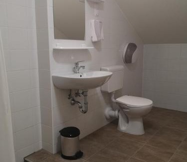 Koerberek Hostel | Ecostel Budaörs