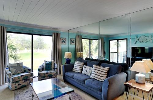 Panama City Beach Apartment | Edgewater Villa 1910