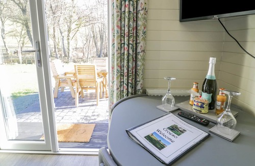Llanfyllin Cottage | EFYRNWY, romantic, character holiday cottage in Llanfyllin