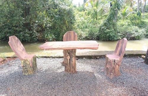 Munroe Island House | Eha Mundro Island Homestay