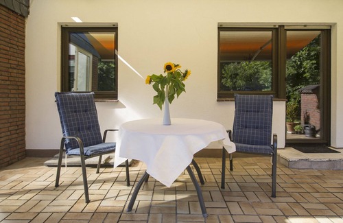 Hasenfeld House | Eifel - holiday with family + friends: big house, terrace, wonderful location