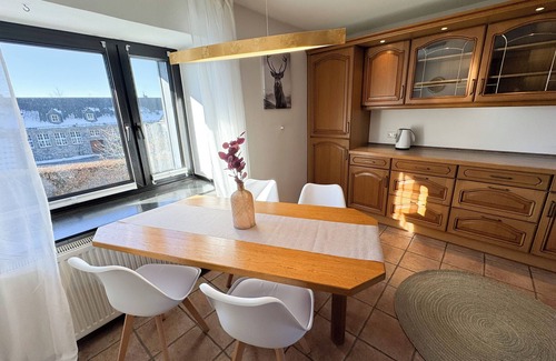 Konzen Apartment | Eifelstube | 130qm large Apartment in Monschau with fireplace and table football