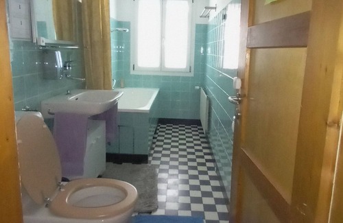 Triesenberg House | Einfaches Zimmer in Nähe Dorfzentrum
