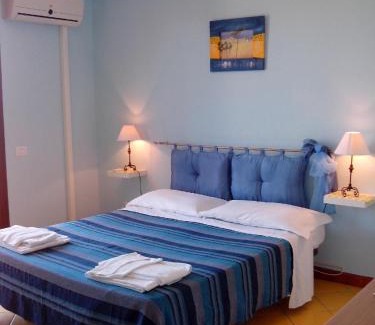Santa Tecla Apartment | Einzimmerwohnung Mit Terrasse