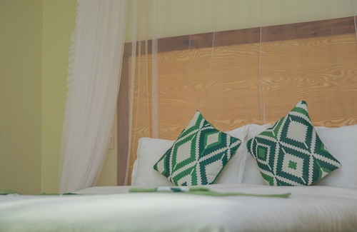 Mbarara Hotel | Ekhaya Crescent Hotel
