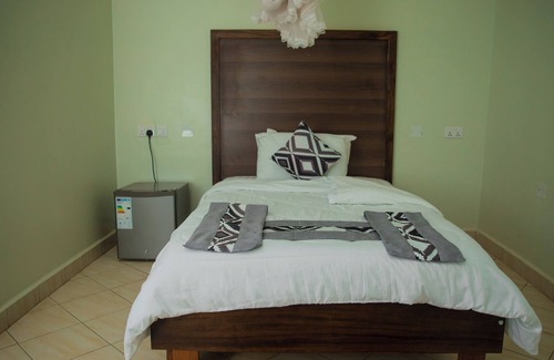 Mbarara Hotel | Ekhaya Crescent Hotel