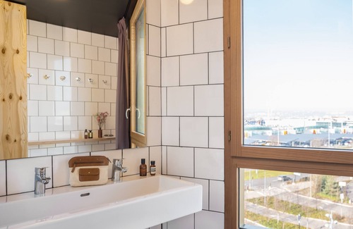 Gares Hotel | EKLO Montpellier