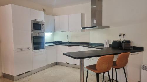 Theoule-sur-Mer Apartment | Elégant 3 pièces au Port de la Figueirette