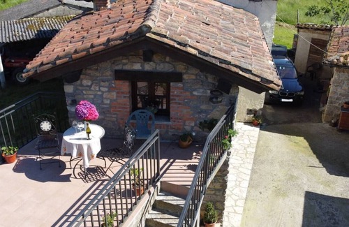 Llerandi Cottage | El Corralín house for 2 people in Piloña