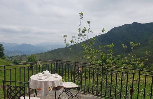 Llerandi Cottage | El Corralín house for 2 people in Piloña