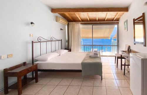 Benitses Hotel | El Greco hotel by Estia