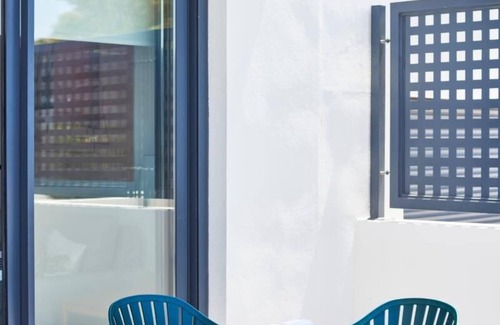 Palmones Apartment | El Limonar 4: Great apartment with terrace