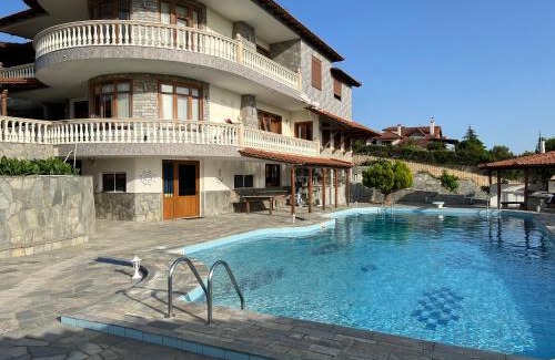 Agia Triada House | El Paraiso Premium