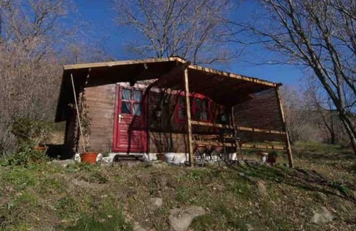 Candeleda House | El Rojo Romántica cabaña de madera con vista