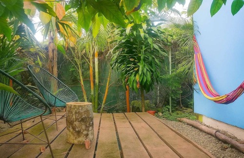 Cocles House | El Tucan Feliz I Jungle Tiny Guest House near Playa Cocles