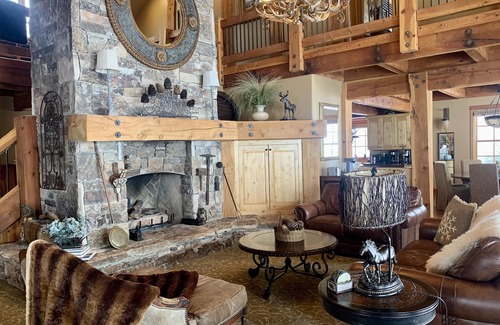 North Snyderville Basin House | Elbow Room Ranch - Queen Suite