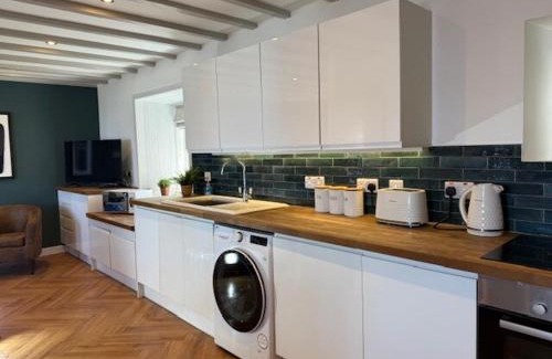 Corrie House | Eldon Cottage