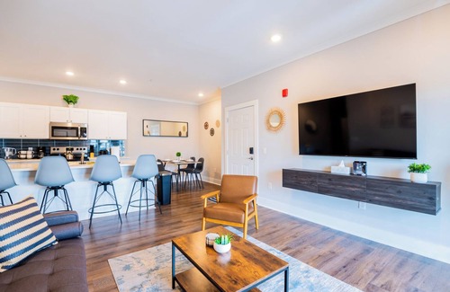 Port Wentworth Apartment | Elegant 2-bedroom apartment with AC, fitness room, pool - B