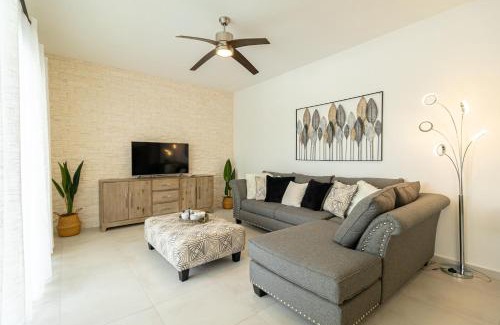 Dominicus Apartment | Elegant 2 Bedroom Apartment with Pool