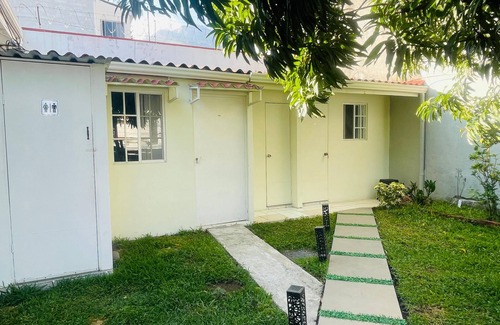 San Salvador House | Elegant 2 Bedroom Apartment in Upscale Escalon