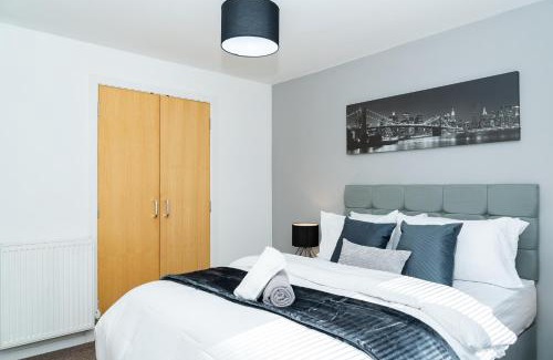 Liberton Apartment | Elegant 3BR Home, City Centre and Free Parking