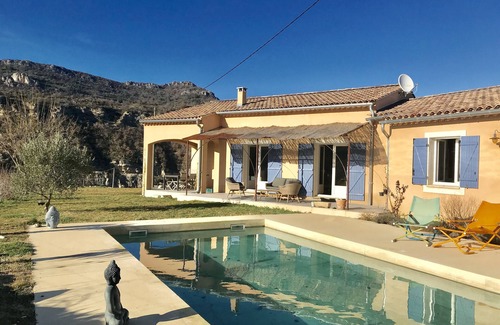 Vercoiran House | Elegant 4-bedroom villa with private pool, air conditioning and panoramic views