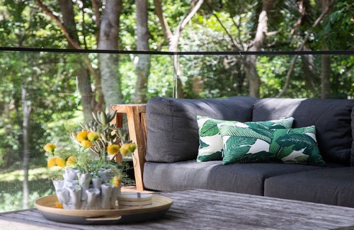 Macmasters Beach House | Elegant abode only moments to Macmasters Beach