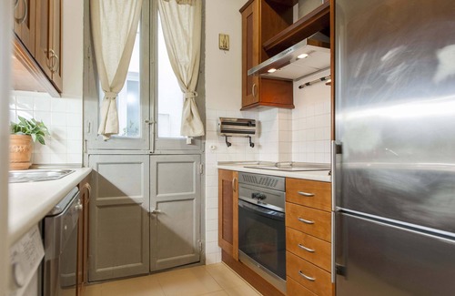Castellana Apartment | ELEGANT APARTMENT IN BARRIO DE SALAMANCA