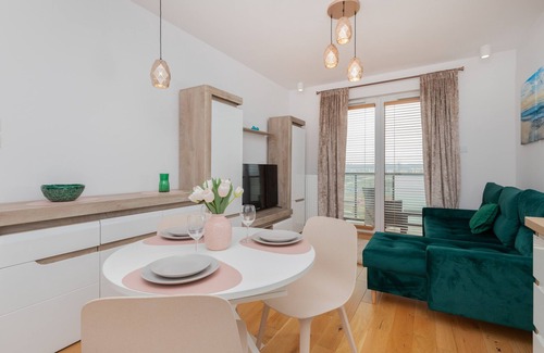 Nowy Port Apartment | Elegant Apartment in Gdańsk by Renters