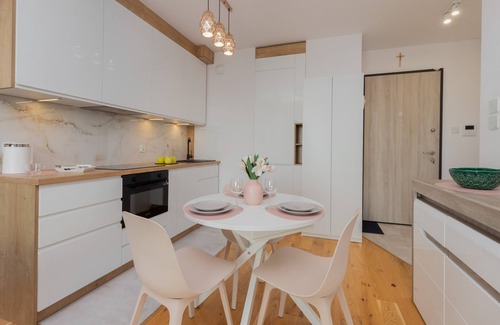 Nowy Port Apartment | Elegant Apartment in Gdańsk by Renters