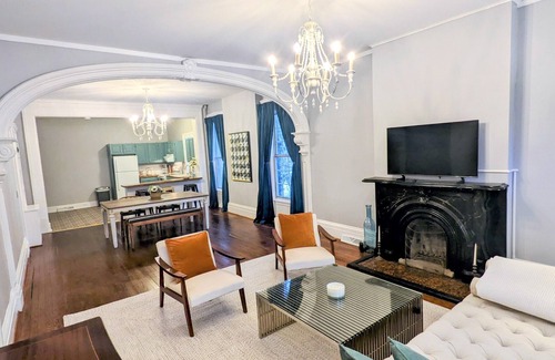 Allentown Apartment | Elegant apartment with free onsite parking