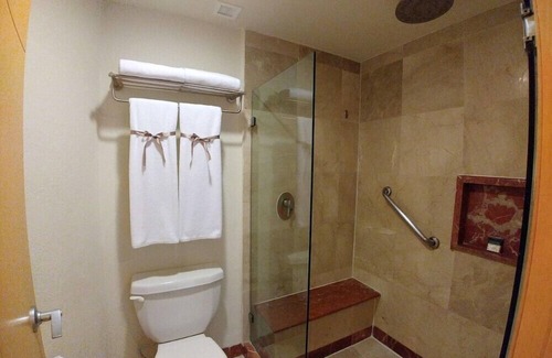 Cozumel Hotel | Elegant Caribbean Studio with Pools and Spa