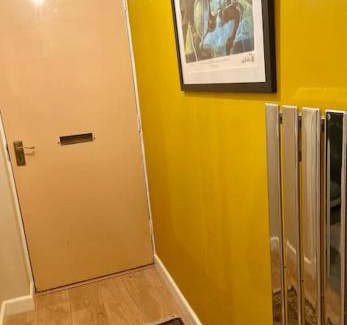 Oxford City Centre Apartment | Elegant Flat in Oxford Center with Parking