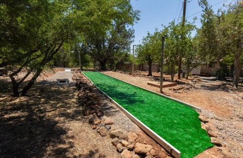 Cornville Apartment | Elegant Getaway at the Blues Suite