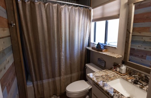 Cornville Apartment | Elegant Getaway at the Blues Suite