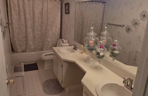 Boynton Beach House | Elegant Lake View Retreat