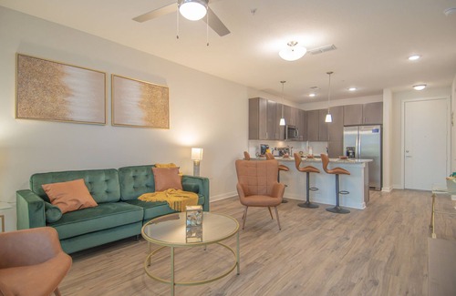 Deerwood Apartment | Elegant Mid-Century Modern Apt- Shops+Dining+Beach
