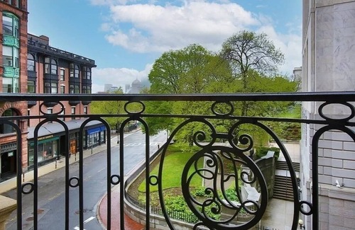 Beacon Hill Condo | Elegant Mid-Century Modern Condo — Fully Furnished Luxury in the Heart of Boston