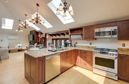 Stockton Springs Villa | Elegant Oceanfront Maine Estate w/Gazebo