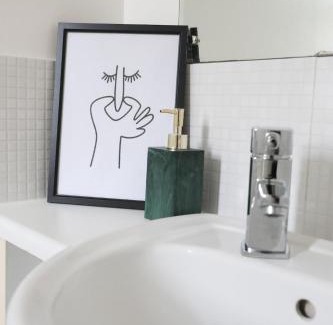 Langley Marish Apartment | Elegant & Serene 3-BR Retreat Minutes from Heathrow Airport-London- Slough central-Legoland-Ascot-Windsor for Contractors-Families-Relocators-Businesses