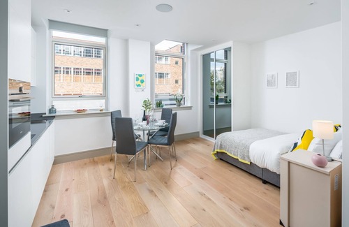 Tottenham Green Apartment | Elegant Studio Flat Seven Sisters, London
