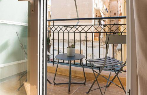 Piraeus Apartment | Elegant Suite - Piraeus