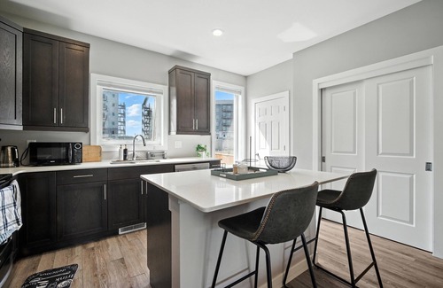Fort Gary House | Elegant Two Bedroom Duplex