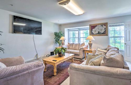 Elkridge House | Elkridge Townhome about 15 Mi to Dtwn Baltimore!