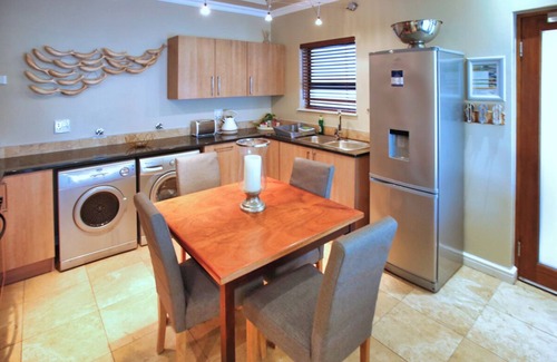 Langebaan Apartment | Ellefsen Golf Suite 108, Langebaan 4-Sleeper