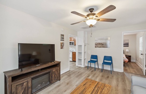 Loveland House | Elm 205, Two Bedroom House in Historic Loveland