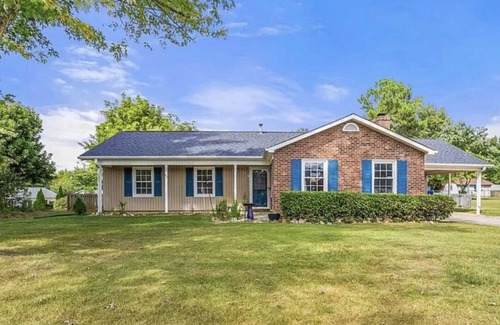Elon House | Elon Getaway